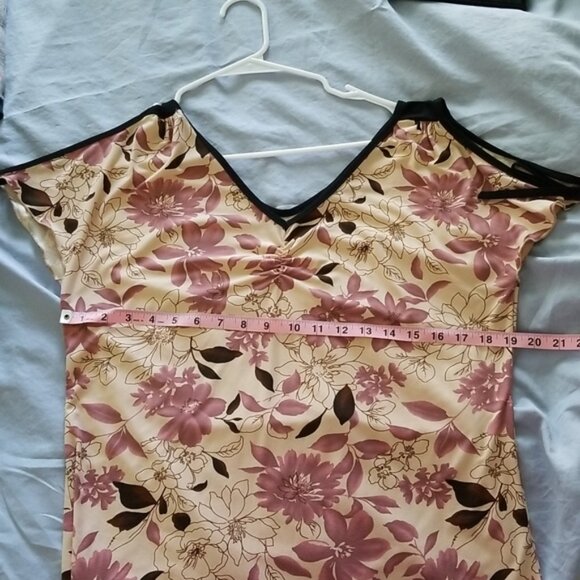 Top - Picture 6 of 7